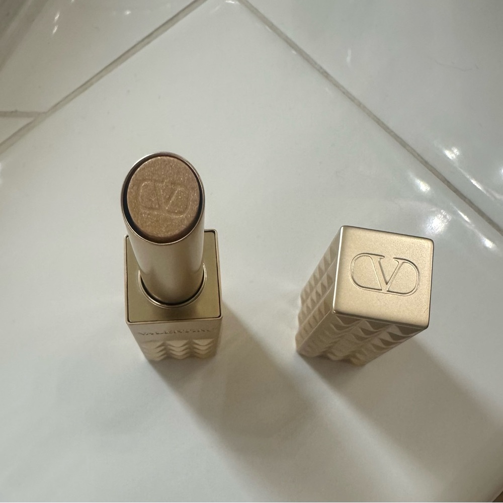 Valentino Spike Lipstick - Picture 4 of 6